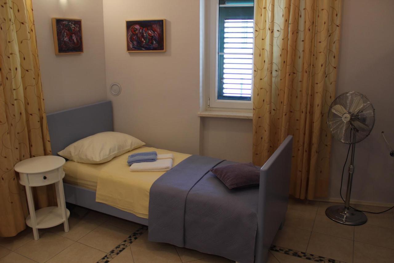 Adagio Theatre Apartment สปลิท ภายนอก รูปภาพ